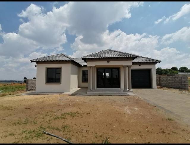 2 BEDROOM HOUSE FOR SALE IN ERMELO